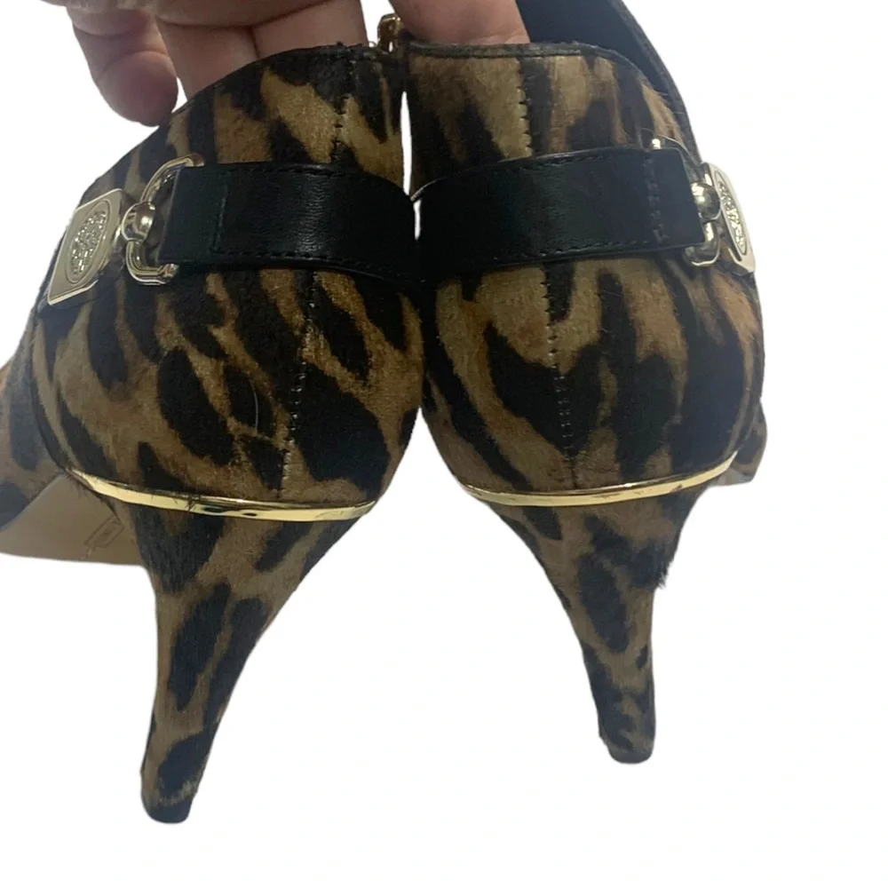 Vince Camuto New Vesela 3 cheetah  leopard‎ print ankle booties sz6 NEW